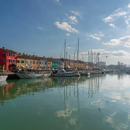 Appartement Levante Nel Colorato Porto Di Mare By Yohome Pesaro
