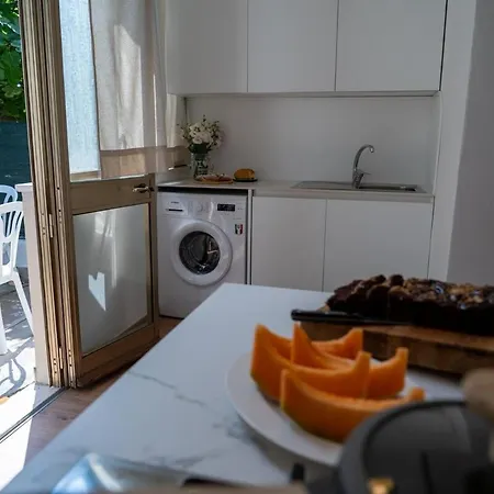 Levante Nel Colorato Porto Di Mare By Yohome Appartement Pesaro