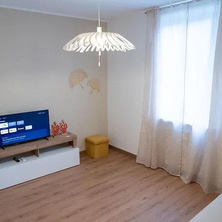 Levante Nel Colorato Porto Di Mare By Yohome * Pesaro