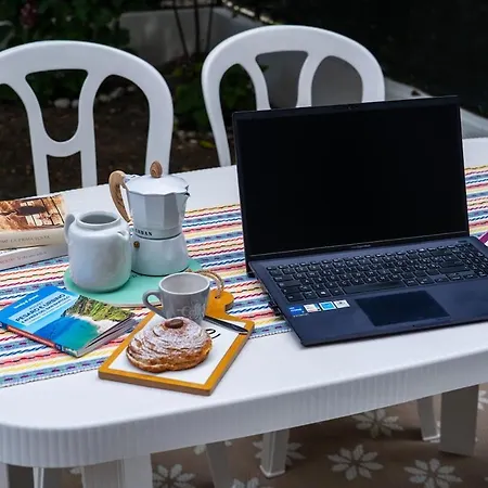 Levante Nel Colorato Porto Di Mare By Yohome * Pesaro