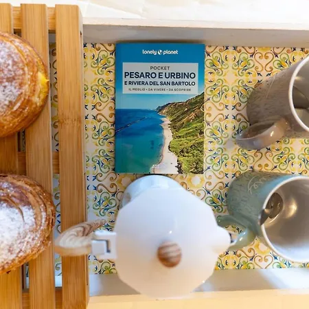 Levante Nel Colorato Porto Di Mare By Yohome *