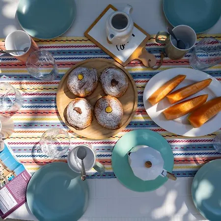 Daire Levante Nel Colorato Porto Di Mare By Yohome Pesaro