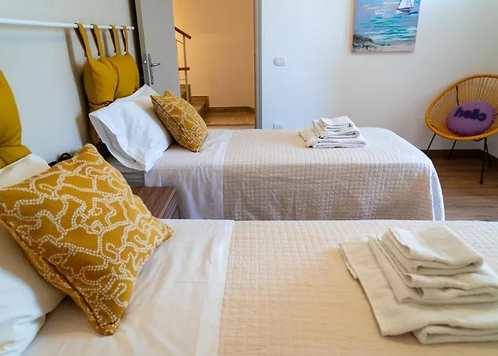 Apartment Levante Nel Colorato Porto Di Mare By Yohome *